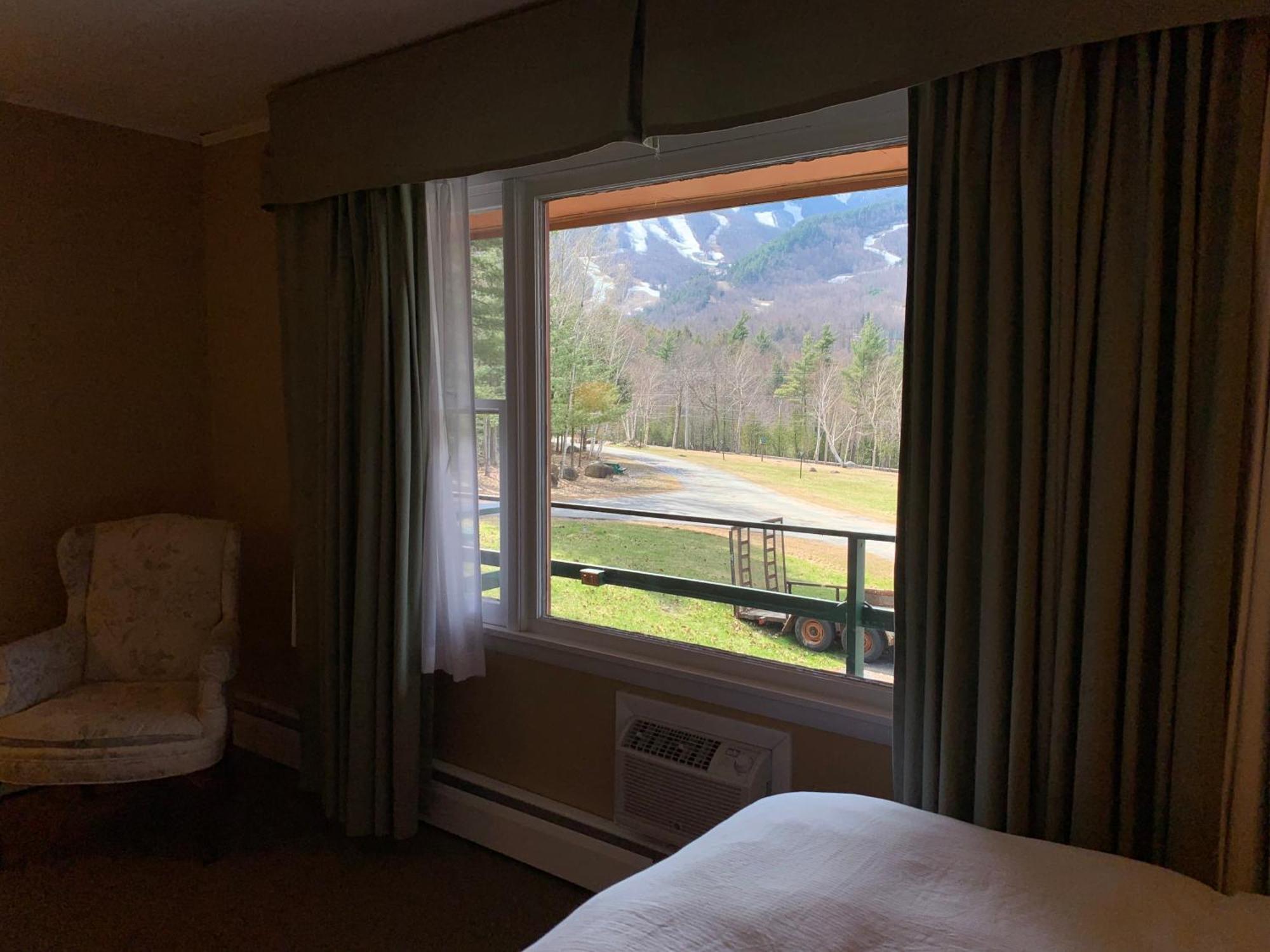 Отель Ledge Rock At Whiteface Уилмингтон Экстерьер фото
